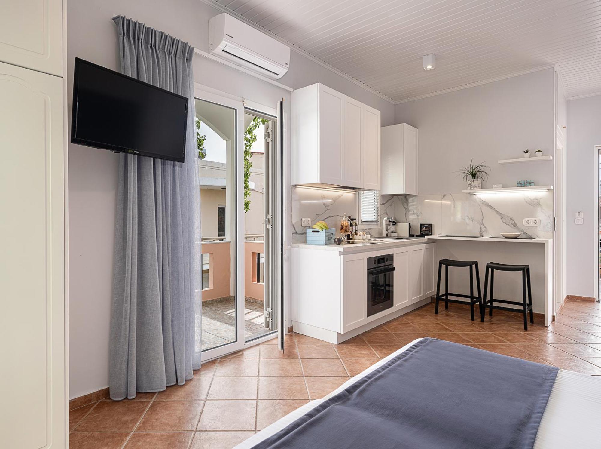 Elena Seafront Luxury Apartments Almyrida  Exterior photo