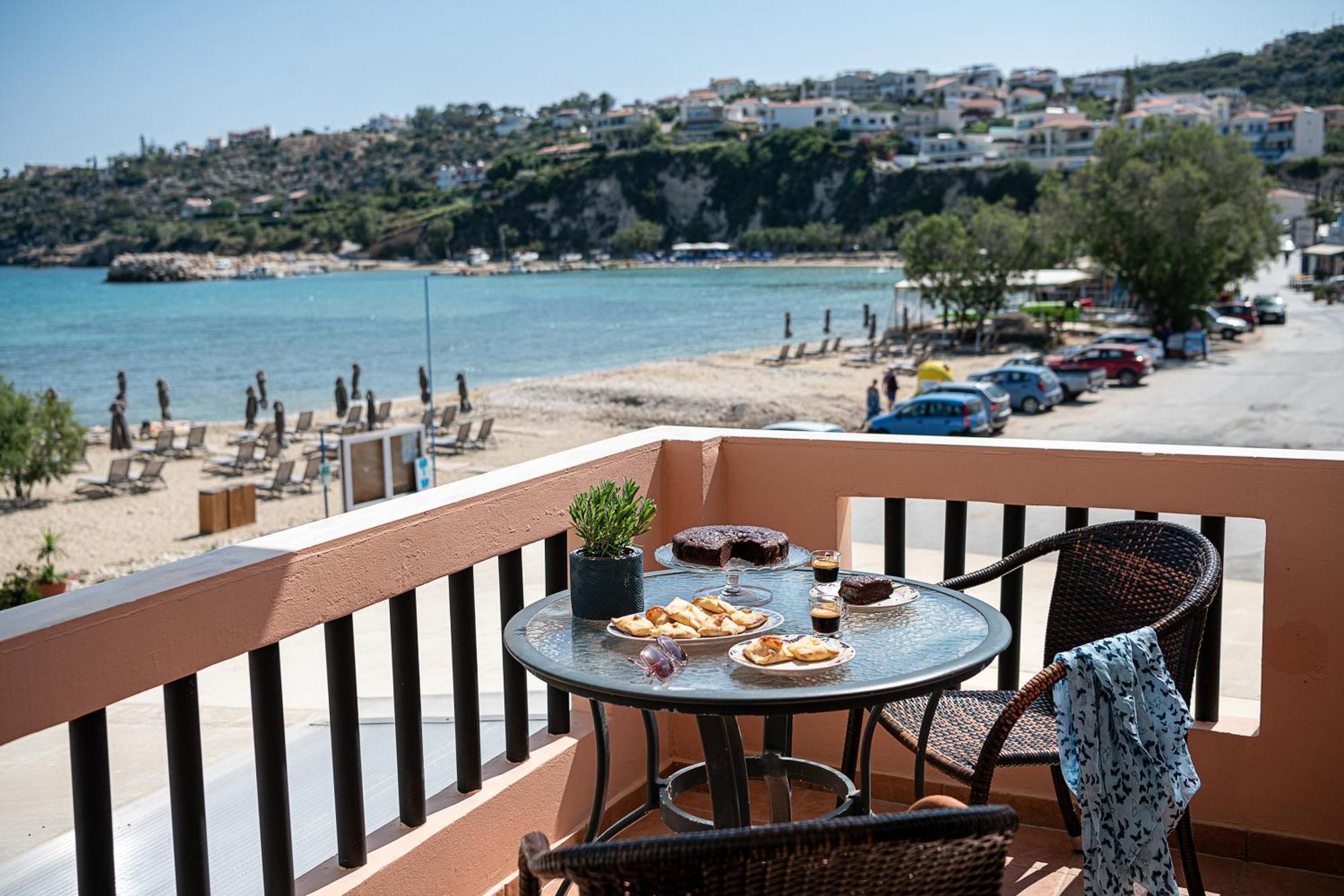 Elena Seafront Luxury Apartments Almyrida  Exterior photo